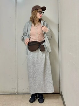 「Green　Parks（グリーンパークス）のアイテム（Tシャツ/カットソー）」を使った、Green Parks officialさん（レディース・161cm）の秋コーディネート