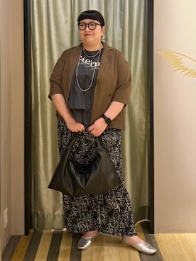 「Green　Parks（グリーンパークス）のトライアングルショルダーバッグ（ショルダーバッグ、ブラック系）」を使った、Green Parks officialさん（レディース・160cm）の春コーディネート