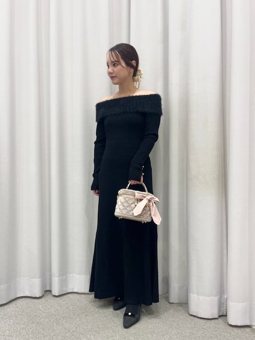 シャギーカラーオフショルダーニットワンピース（ワンピース）｜RANDA