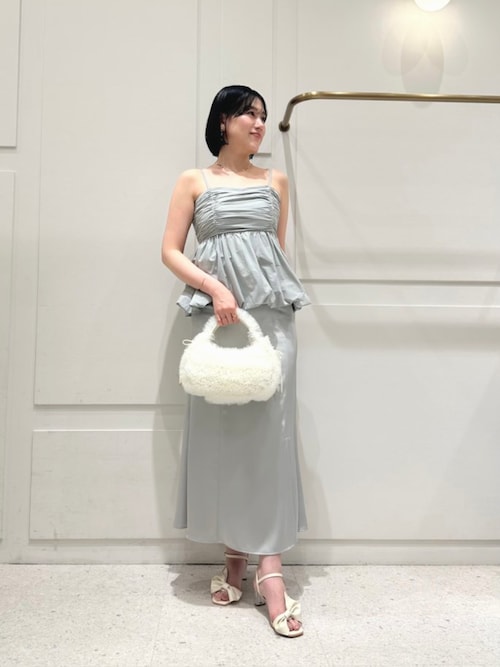 ペプラムバルーンビスチェ＆サテンナロースカートセット