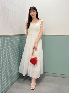「dazzlin（ダズリン）のPVCパイピングサンダル（サンダル、ホワイト系）」を使った、hinanoさん（レディース・160cm）の夏コーディネート