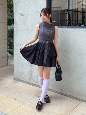 「dazzlin（ダズリン）のボリュームフリルトレンチミニワンピース（ワンピース、ブラック系）」を使った、hinanoさん（レディース・160cm）の秋コーディネート