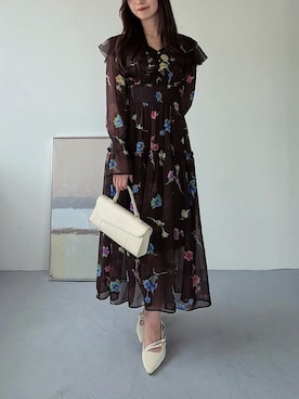 「dazzlin（ダズリン）のラッフルフラワーワンピース（ワンピース、ブラウン系）」を使った、hinanoさん（レディース・160cm）の秋コーディネート
