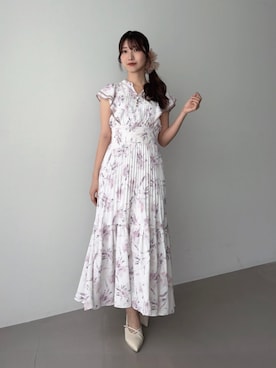 「dazzlin（ダズリン）のクロスベルトパンプス（パンプス、ホワイト系）」を使った、hinanoさん（レディース・160cm）の夏コーディネート