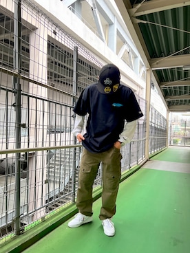 「大学生コーデ」｜「アイテム（キャップ）」を使った、NATSUさん（メンズ・175cm）の春コーディネート