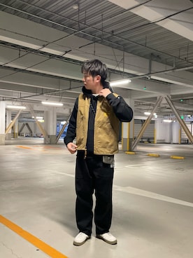 「AVIREX（アヴィレックス）のTWO TACK PANTS / ツータック パンツ / AVIREX / アヴィレックス（Chinos、ブラック系）」を使った、K.Kazさん（メンズ・170cm）の冬コーディネート