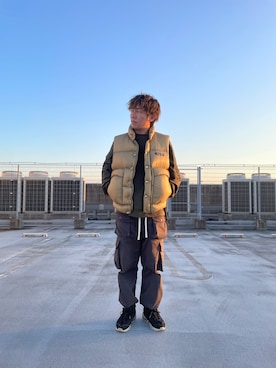 「AVIREX（アヴィレックス）のURBAN DOWN VEST JACKET / アーバン ダウンベスト ジャケット / AVIREX / アヴィレックス（Down vest、ベージュ系）」を使った、K.Kazさん（メンズ・170cm）の秋コーディネート