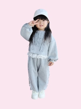 「アイテム（スウェットパンツ）」を使った、kana♡さん（キッズ・90cm）の冬コーディネート