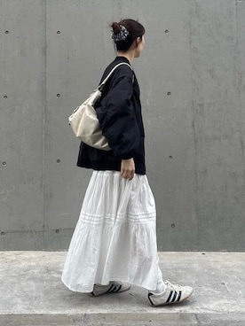 「アイテム（MA-1）」を使った、tntun0さん（レディース・166cm）の秋コーディネート