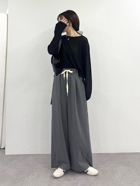 「CIAOPANIC TYPY（チャオパニックティピー）の【15色展開】サイドスリットシアートップス（Tシャツ/カットソー、ブラック系）」を使った、tntun0さん（レディース・166cm）の春コーディネート