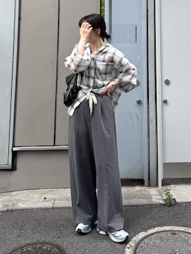 「スラックス」｜「アイテム（デニムパンツ）」を使った、tntun0さん（レディース・166cm）の夏コーディネート