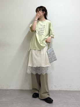 「CIAOPANIC TYPY（チャオパニックティピー）のオーガンジーシアードッキングプリントTEE（Tシャツ/カットソー、グリーン系）」を使った、tntun0さん（レディース・166cm）の春コーディネート