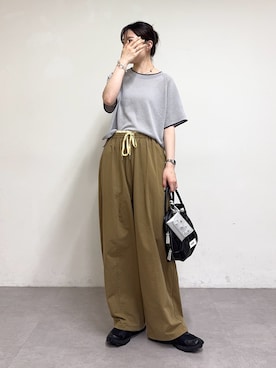 「CIAOPANIC TYPY（チャオパニックティピー）の【接触冷感/二の腕カバーも叶う◎】配色ラグラン半袖ニットTee（ニット/セーター、グレー系）」を使った、tntun0さん（レディース・166cm）の夏コーディネート