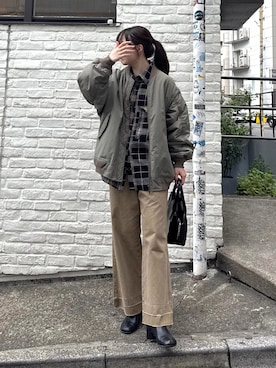 「CIAOPANIC TYPY（チャオパニックティピー）の【ユニセックス】2WAYボリュームスリーブMA-1（MA-1、グリーン系）」を使った、tntun0さん（レディース・166cm）の秋コーディネート