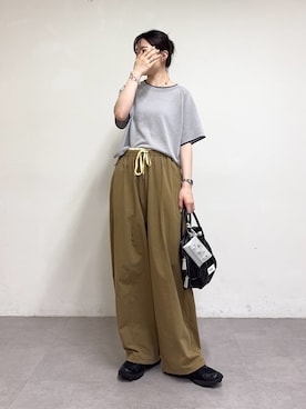 「CIAOPANIC TYPY（チャオパニックティピー）の【接触冷感/二の腕カバーも叶う◎】配色ラグラン半袖ニットTee（ニット/セーター、グレー系）」を使った、tntun0さん（レディース・166cm）の夏コーディネート