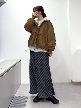 「アイテム（パーカー）」を使った、tntun0さん（レディース・166cm）の秋コーディネート