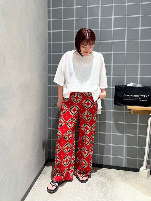 シアースラブワンポイント刺繍オーバー半袖Tee