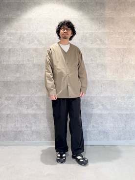 「URBAN RESEARCH DOORS（アーバンリサーチドアーズ）の『別注』Marmot×DOORS　DOTAIR CARDIGAN SHIRTS（ノーカラージャケット、グリーン系）」を使った、nakaiさん（メンズ・168cm）の春コーディネート