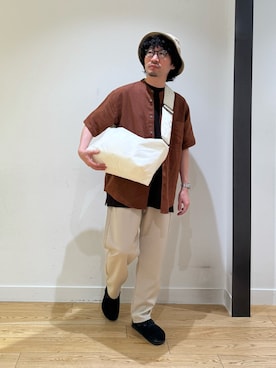 「URBAN RESEARCH DOORS（アーバンリサーチドアーズ）のシルケットリネン バンドカラーショートスリーブシャツ（シャツ/ブラウス、ブラウン系）」を使った、nakaiさん（メンズ・168cm）の春コーディネート