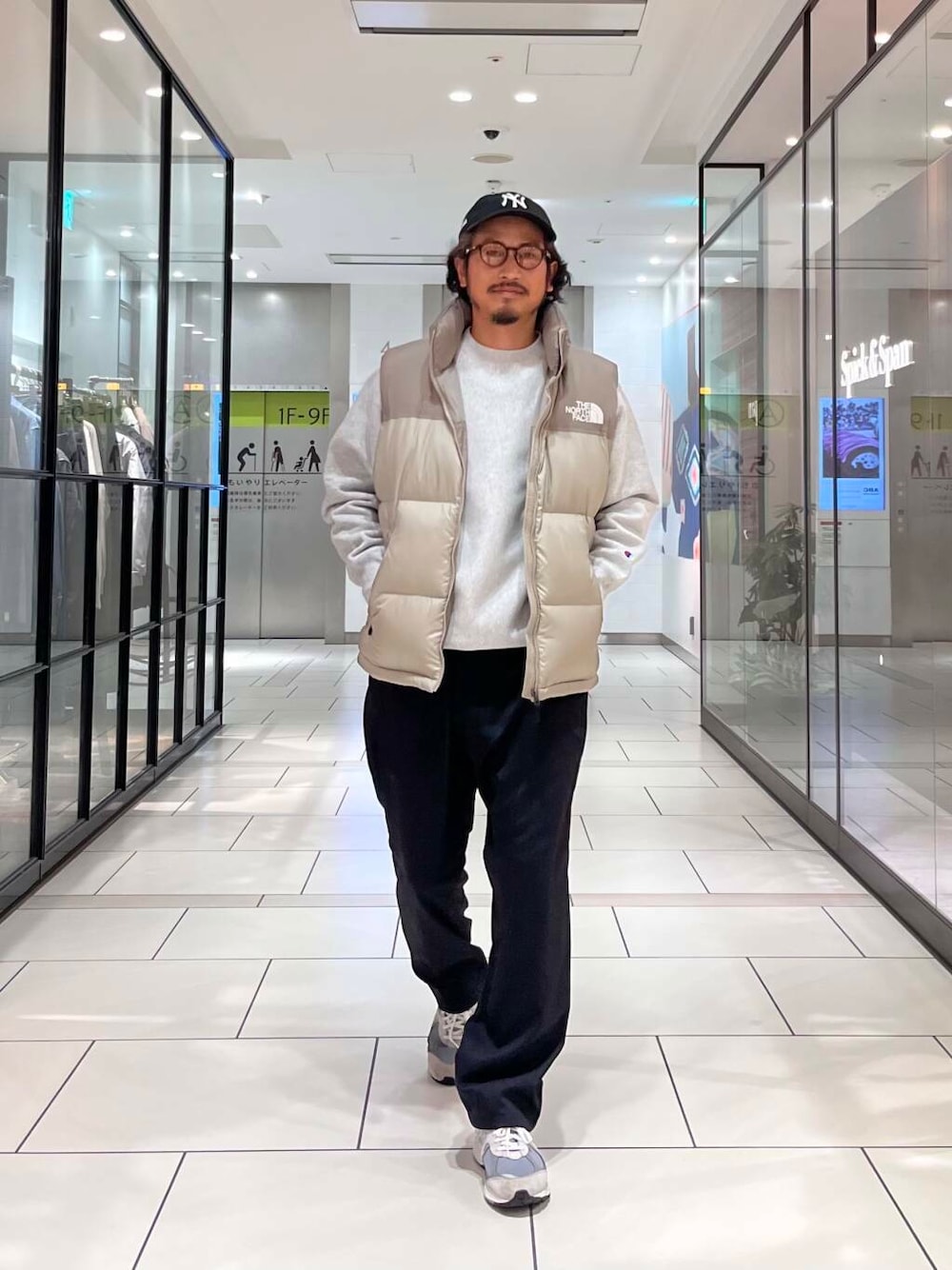 ノースフェイス ダウンベストノーカラー 軽量 フィット感 グレー/M K651A