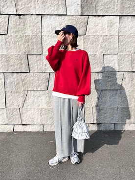 「アイテム（スニーカー、シルバー系）」を使った、renge_wearさん（レディース・163cm）の秋コーディネート