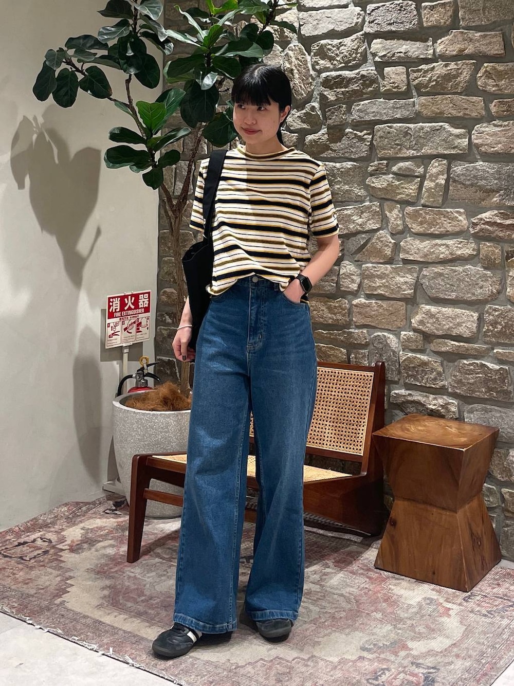 「BAYFLOW、カジュアル、デニムパンツ」｜「Championの【Champion(チャンピオン)】ボーダーTシャツ（Tシャツ/カットソー、ホワイト系）」を使った、mimorin_bfさん（レディース・158cm）の春コーディネートの1枚目の写真