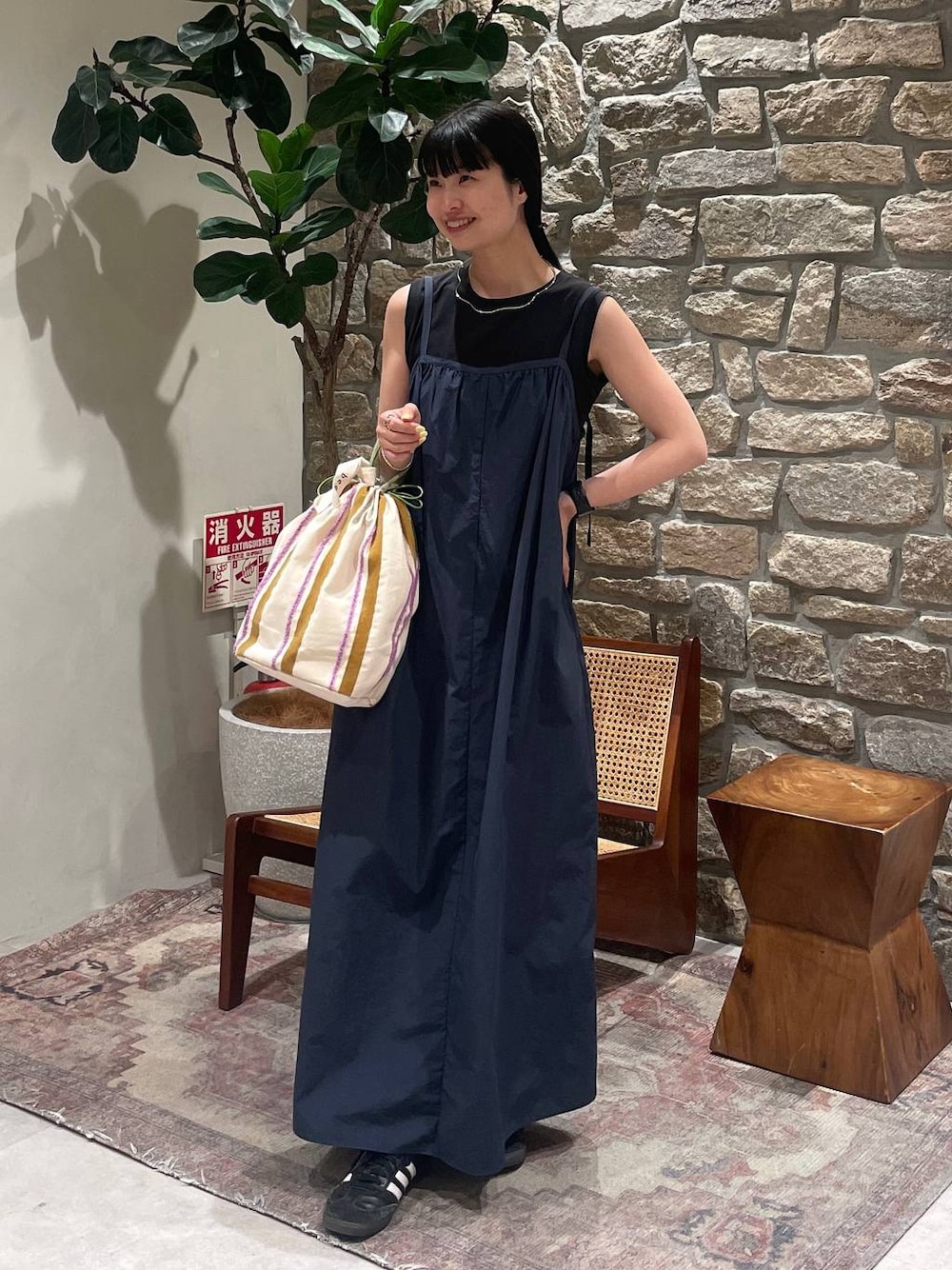 「BAYFLOW、春コーデ、夏コーデ、カジュアル」｜「beejの【beej（ビージ）】Emb String Bag（ハンドバッグ、イエロー系）」を使った、mimorin_bfさん（レディース・158cm）の春コーディネートの1枚目の写真