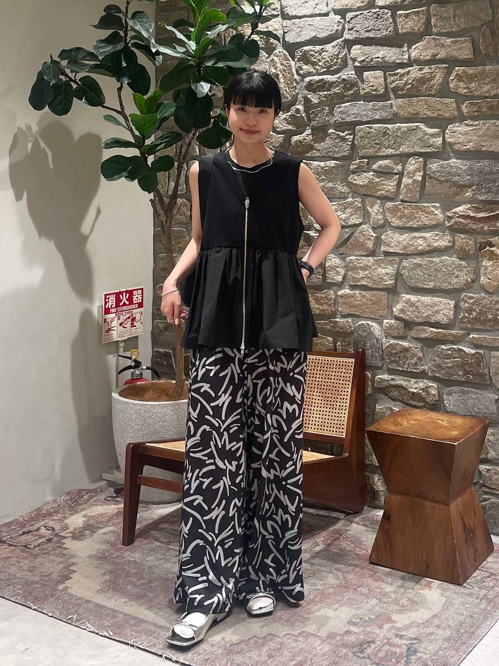 「BAYFLOW、春コーデ、夏コーデ、きれいめ」｜「BAYFLOWのダブルリボンサンダル（サンダル、シルバー系）」を使った、mimorin_bfさん（レディース・158cm）の春コーディネートの1枚目の写真