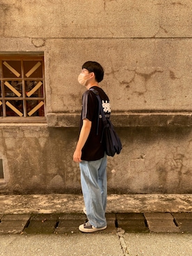 「アイテム（メッセンジャーバッグ、ブルー系）」を使った、らさん（メンズ・176cm）の秋コーディネート