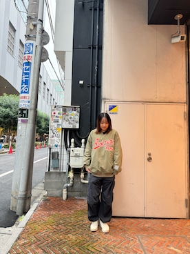 「リバーシブル」｜「アイテム（カーゴパンツ）」を使った、chiharu.kさん（レディース・160cm）の秋コーディネート