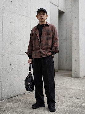 「UNIQLO（ユニクロ）のアイテム（シャツ/ブラウス、ブラウン系）」を使った、A1さん（メンズ・169cm）の春コーディネート