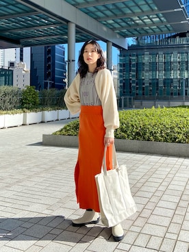 「アイテム（スカート、オレンジ系）」を使った、みやっちさん（レディース・162cm）の春コーディネート
