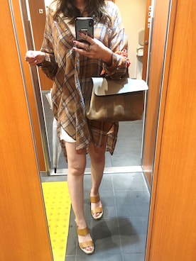 「HERMES（エルメス）のアイテム（トートバッグ、ベージュ系）」を使った、riorさん（レディース）の夏コーディネート