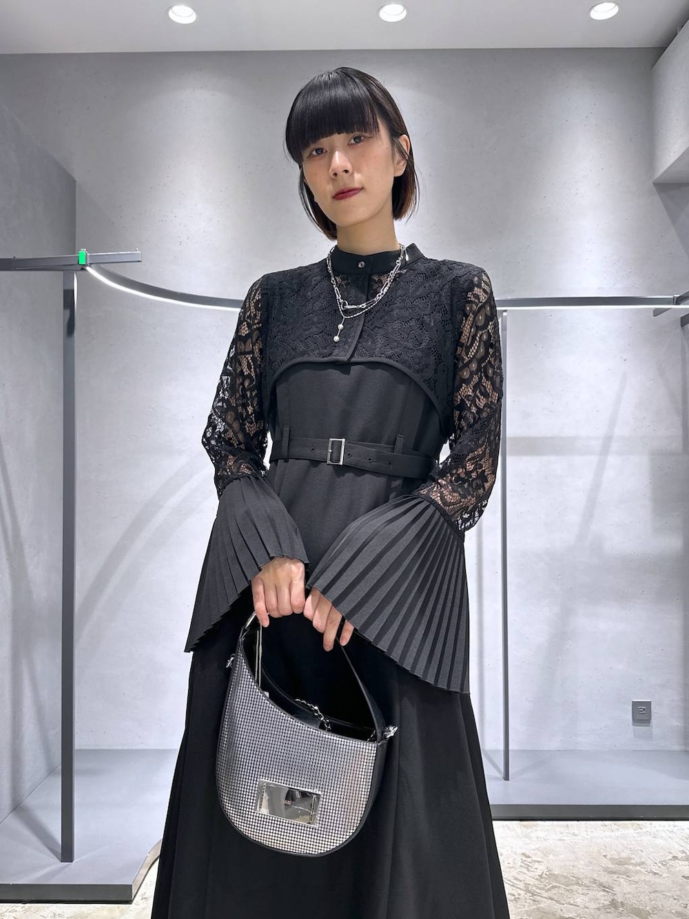 HARE ソデプリーツレースワンピース ハレ ドレス パーティー 黒 結婚式 HARE ハレ ソデプリーツレースドレス ブラック/M｜結婚式