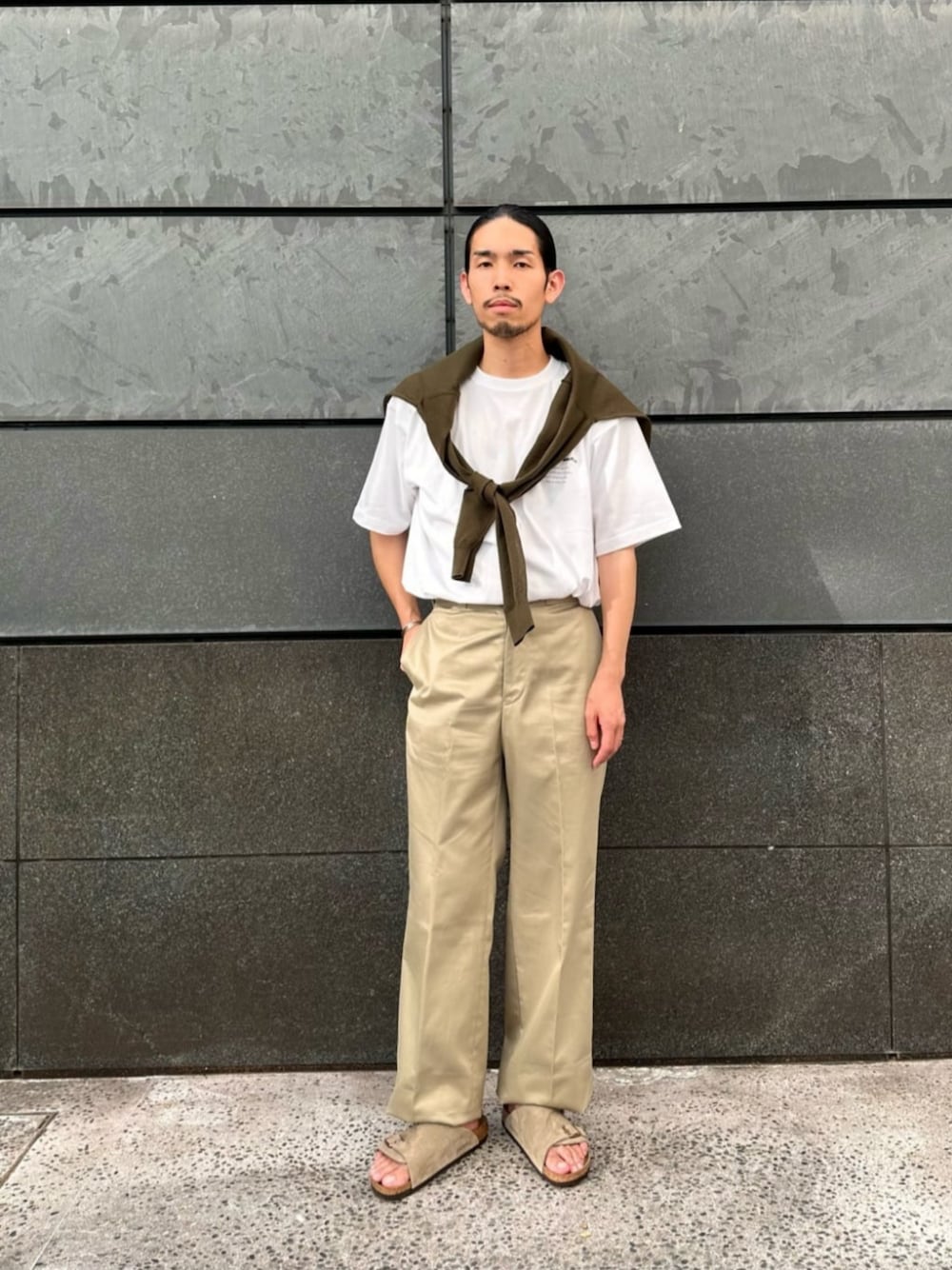 ユナイテッドアローズ シオタ スビン ウエポン オフィサーパンツ「SLOW &」 UNITED ARROWS（ユナイテッドアローズ）の「シオタ スビン