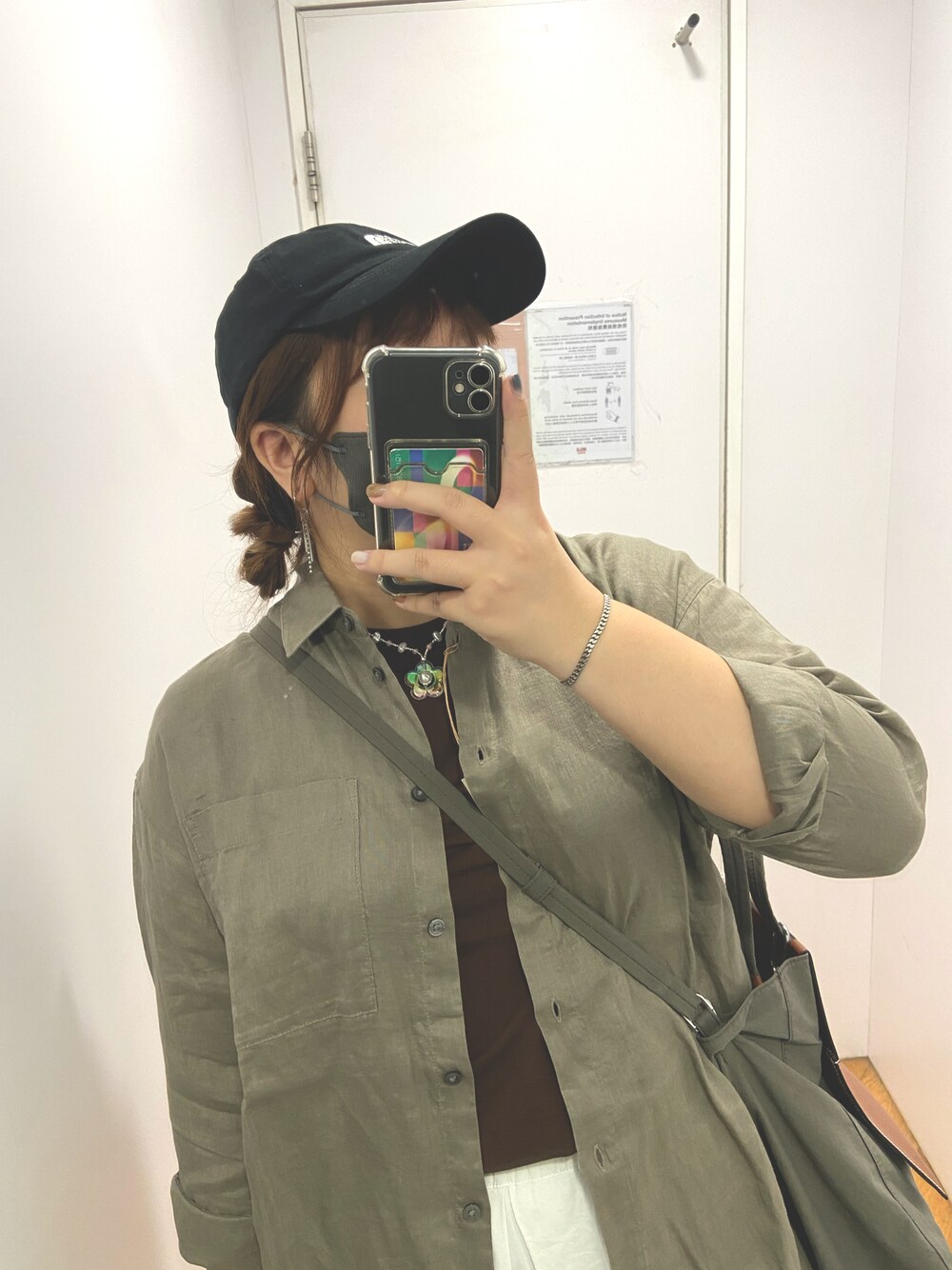 「THE NORTH FACEのTHE NORTH FACE/ノースフェイス キャップ ヴィンテージゴアテックス NN02101（キャップ、ブラック系）」を使った、zoeeeyeungさん（レディース・158cm）の冬コーディネートの1枚目の写真