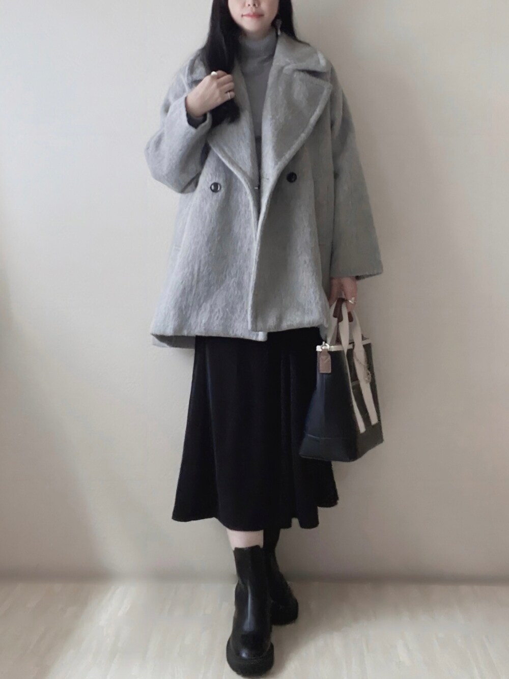 sakishimatokyo（サキシマトーキョー）の「ミドル丈 シャギー