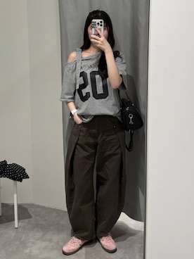 「3.3 Field Trip （3.3フィールドトリップ）の3.3 Field Trip／ダブルポケットレザーBAG（ハンドバッグ）」を使った、𝑀𝑜𝑚𝑜さん（レディース・162cm）の夏コーディネート