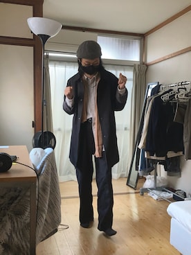 「アイテム（ステンカラーコート）」を使った、Pato Vetoriniさん（メンズ・168cm）の冬コーディネート