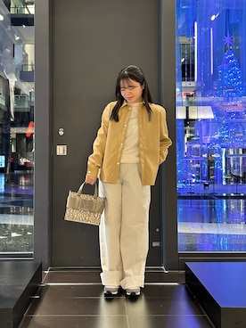 「アイテム（デニムパンツ、ベージュ系）」を使った、SAYOさん（レディース・156cm）の秋コーディネート