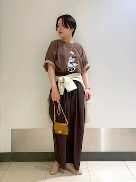 「BARNYARDSTORM（バンヤードストーム）のBARNYARDSTORM / タタックイージーパンツ＜セットアップ対応＞【WEB限定サイズL】（その他パンツ、ブラウン系）」を使った、Hiyoさん（レディース）の春コーディネート