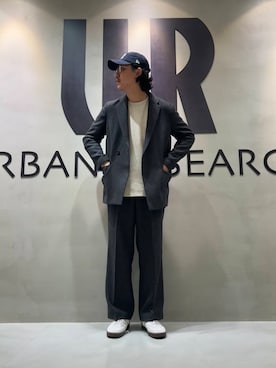 「URBAN RESEARCH（アーバンリサーチ）のアイテム（セットアップ）」を使った、八木さん（メンズ・178cm）の秋コーディネート
