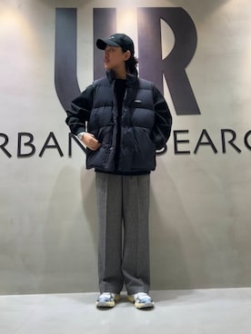 「アイテム（ダウンベスト）」を使った、八木さん（メンズ・178cm）の秋コーディネート