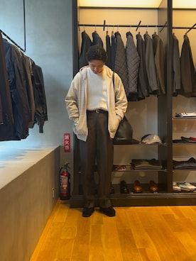 「アイテム（トートバッグ）」を使った、八木さん（メンズ・178cm・20代）の秋コーディネート