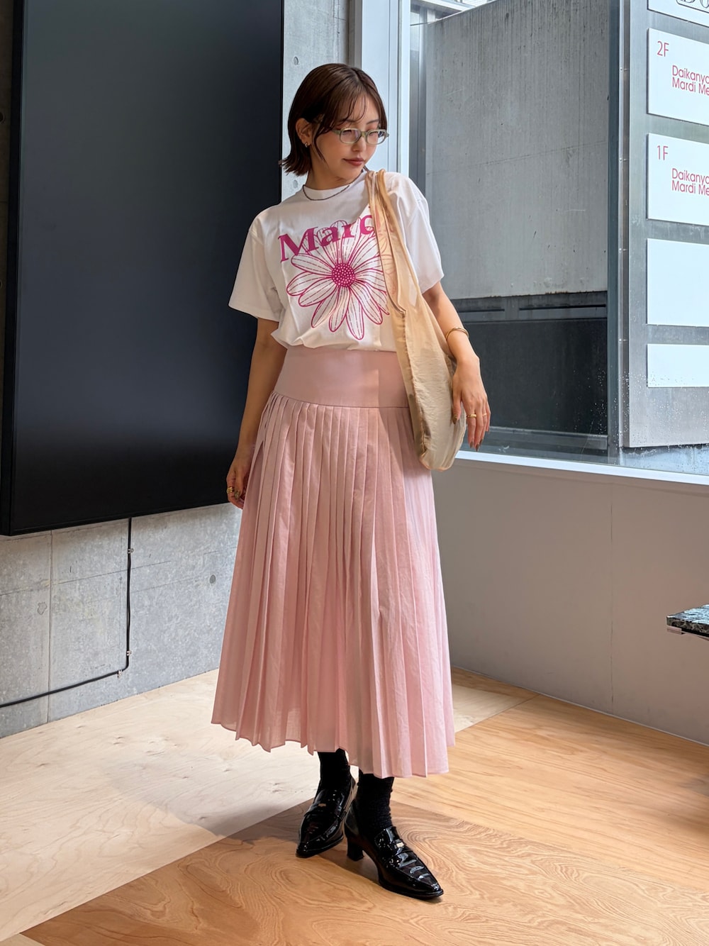 Mardi Mercrediのスカートを使った人気ファッションコーディネート - WEAR
