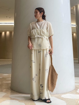 「KBF（ケイビーエフ）のブラトップビスチェSETブラウス（シャツ/ブラウス、ホワイト系）」を使った、サリーさん（レディース・151cm）の夏コーディネート