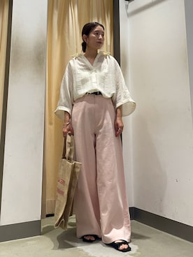 「KBF（ケイビーエフ）のミニマルWIDEパンツ（その他パンツ、ピンク系）」を使った、サリーさん（レディース・151cm）の夏コーディネート