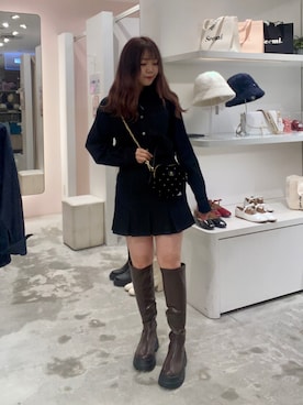 「one after another NICE CLAUP（ワンアフターアナザーナイスクラップ）のアイテム（デニムスカート）」を使った、Emi【骨格ウェーブ/ブルベ冬】さん（レディース・152cm）の秋コーディネート