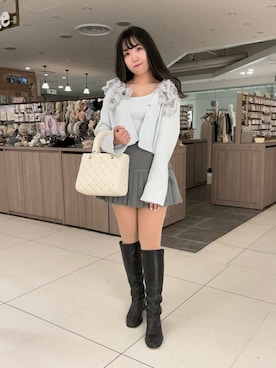 「サックスブルー」｜「アイテム（ブーツ）」を使った、Emi【骨格ウェーブ/ブルベ冬】さん（レディース・153cm）の冬コーディネート