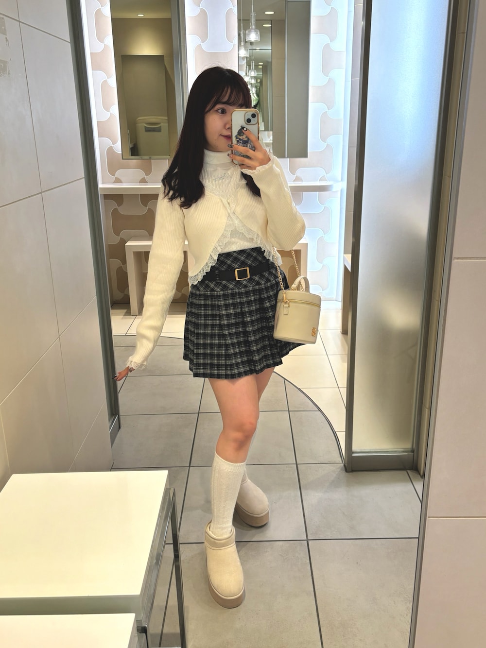 Emi〖骨格ウェーブ/ブルベ冬〗(one after another NICE CLAUP)｜one  